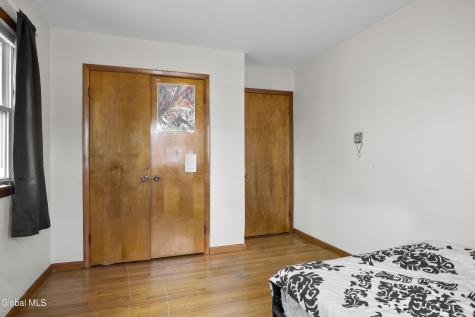 1253 Van Cortland Street Schenectady NY 12303