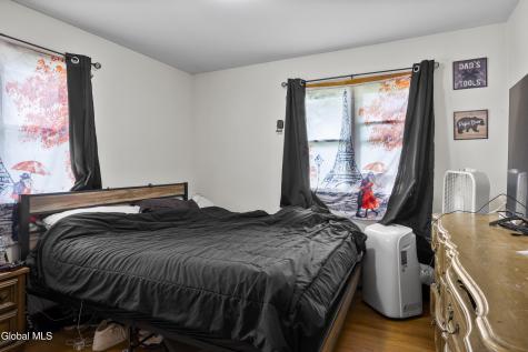 1253 Van Cortland Street Schenectady NY 12303