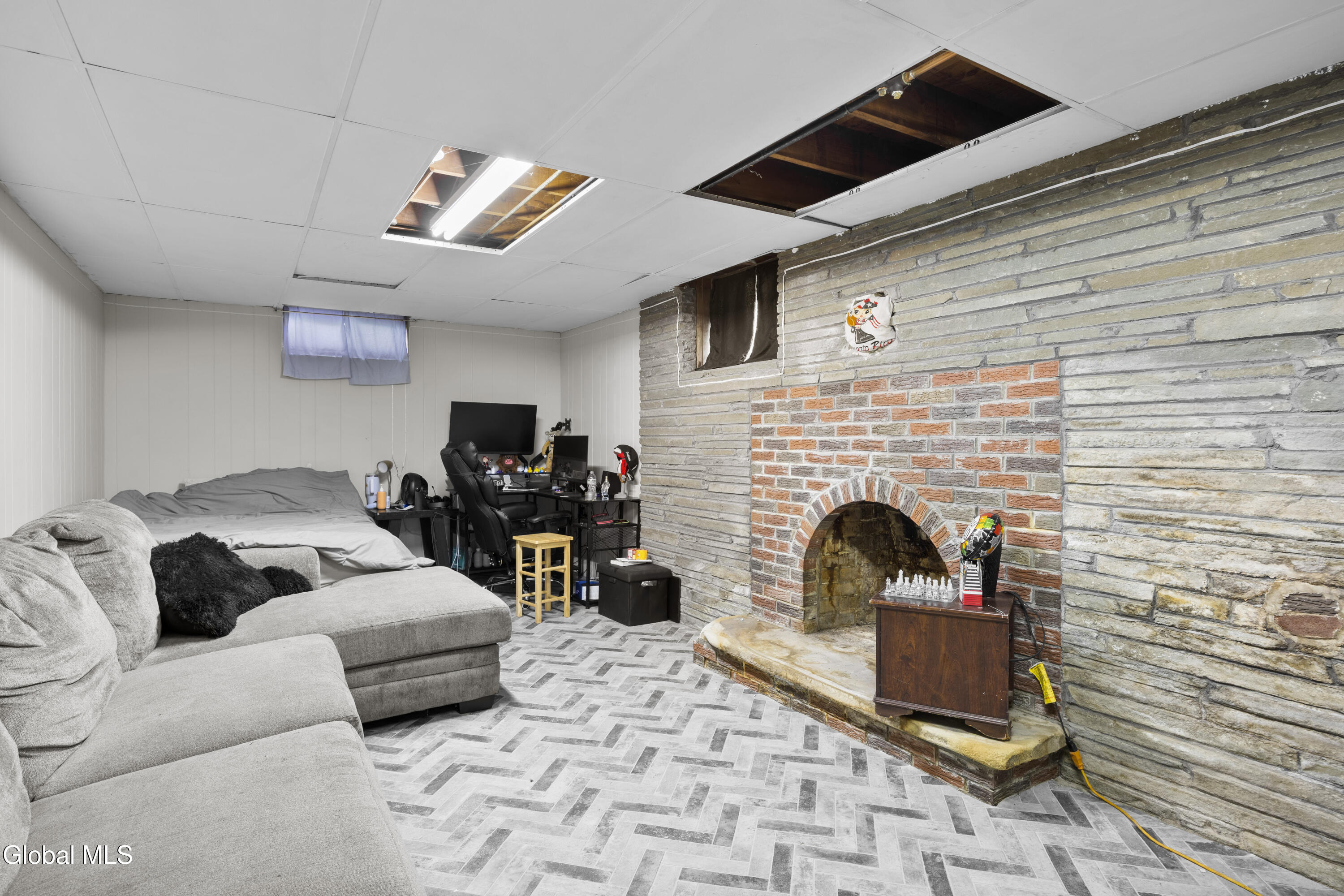 1253 Van Cortland Street Schenectady NY 12303