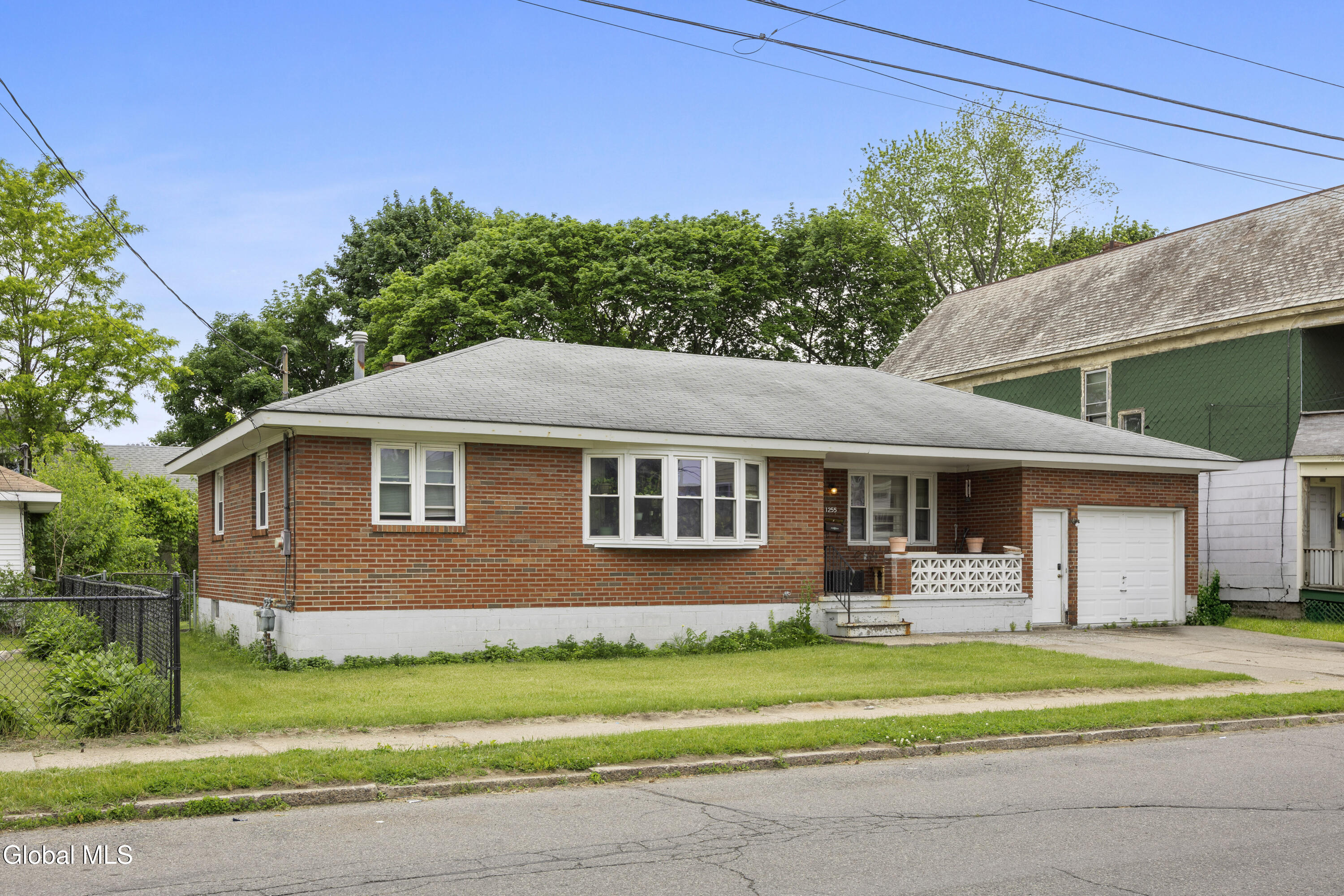 1253 Van Cortland Street Schenectady NY 12303