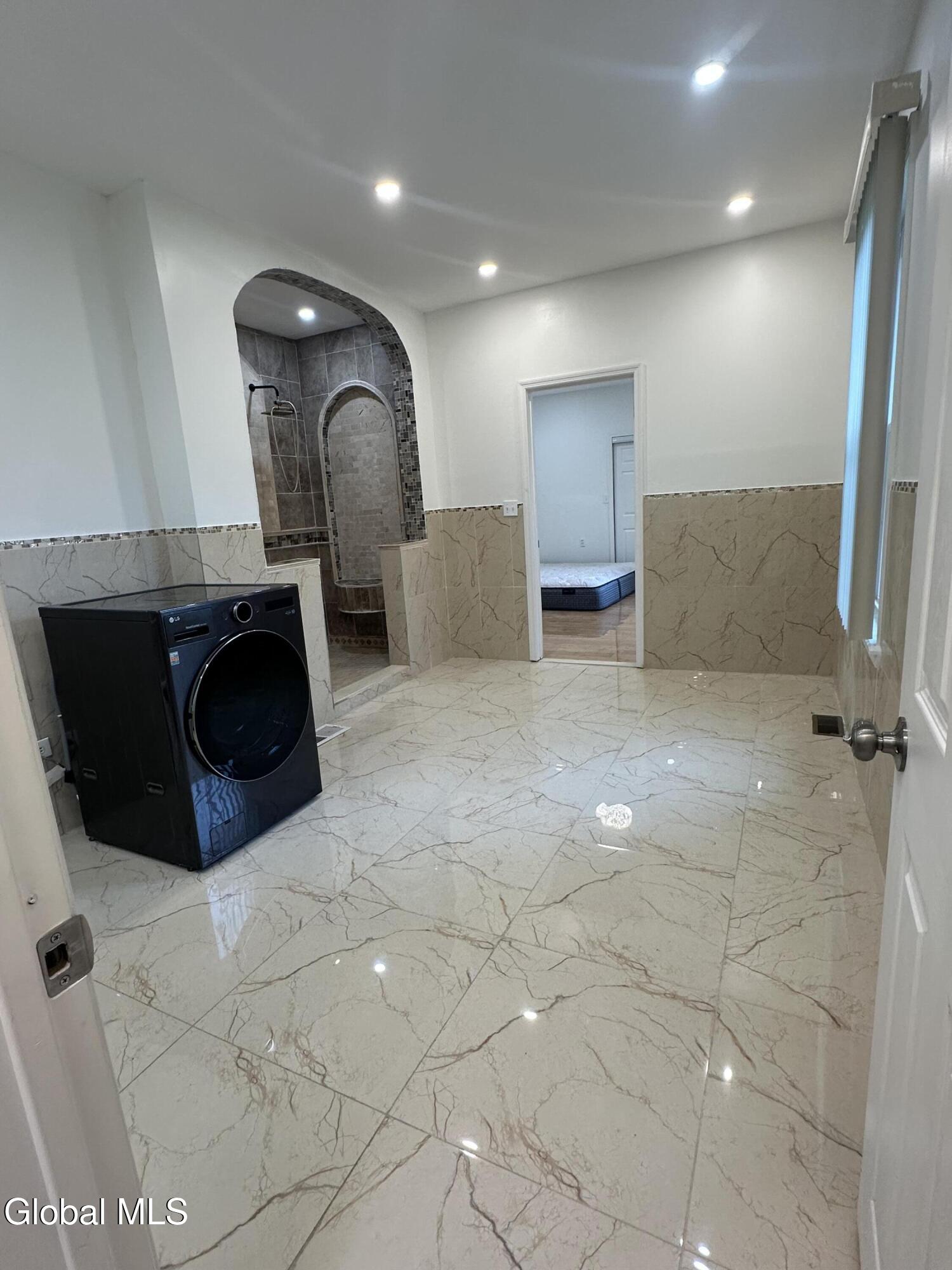 11 Parkis Street Rotterdam Junction NY 12150