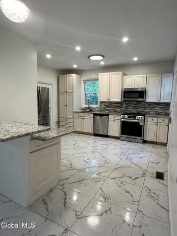 11 Parkis Street Rotterdam Junction NY 12150