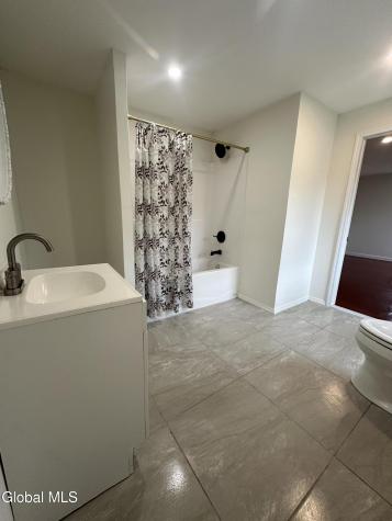 11 Parkis Street Rotterdam Junction NY 12150