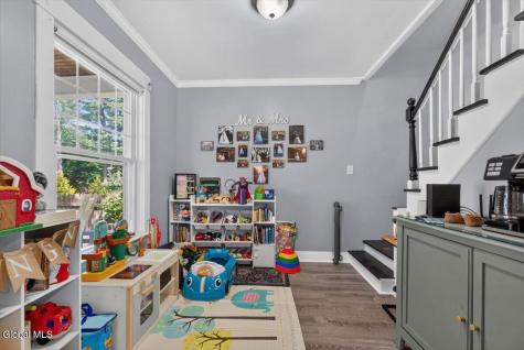 124 Gifford Road Schenectady NY 12304