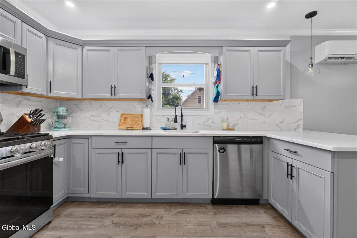 124 Gifford Road Schenectady NY 12304