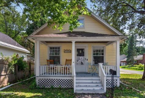 124 Gifford Road Schenectady NY 12304