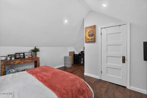124 Gifford Road Schenectady NY 12304