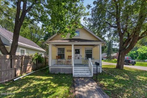 124 Gifford Road Schenectady NY 12304