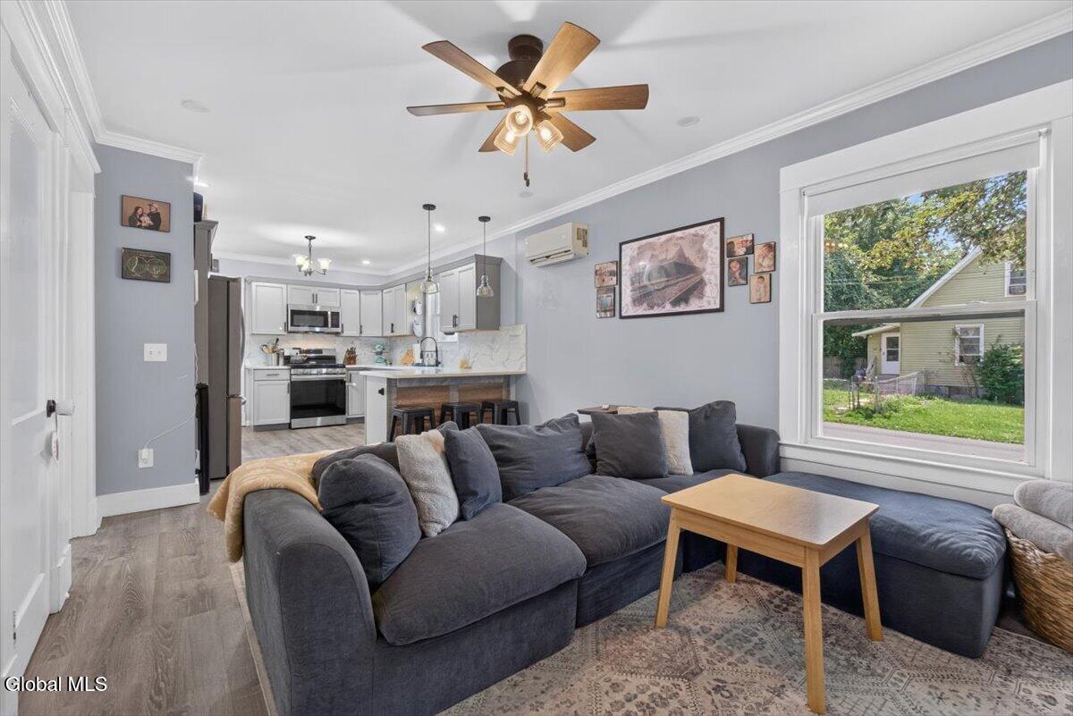 124 Gifford Road Schenectady NY 12304