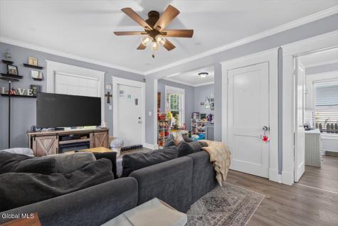 124 Gifford Road Schenectady NY 12304