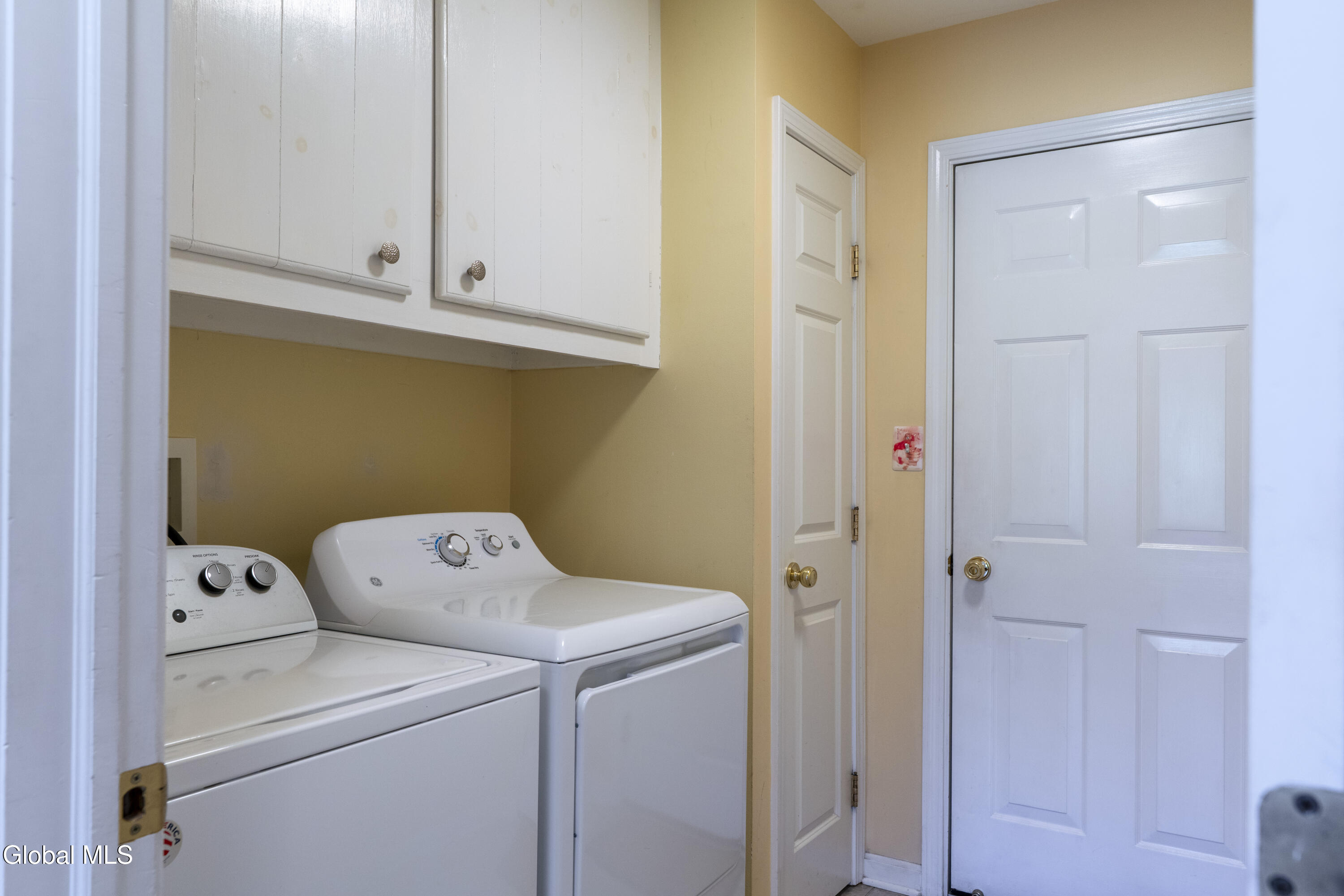 11 Mallard Cove Ballston Lake NY 12019