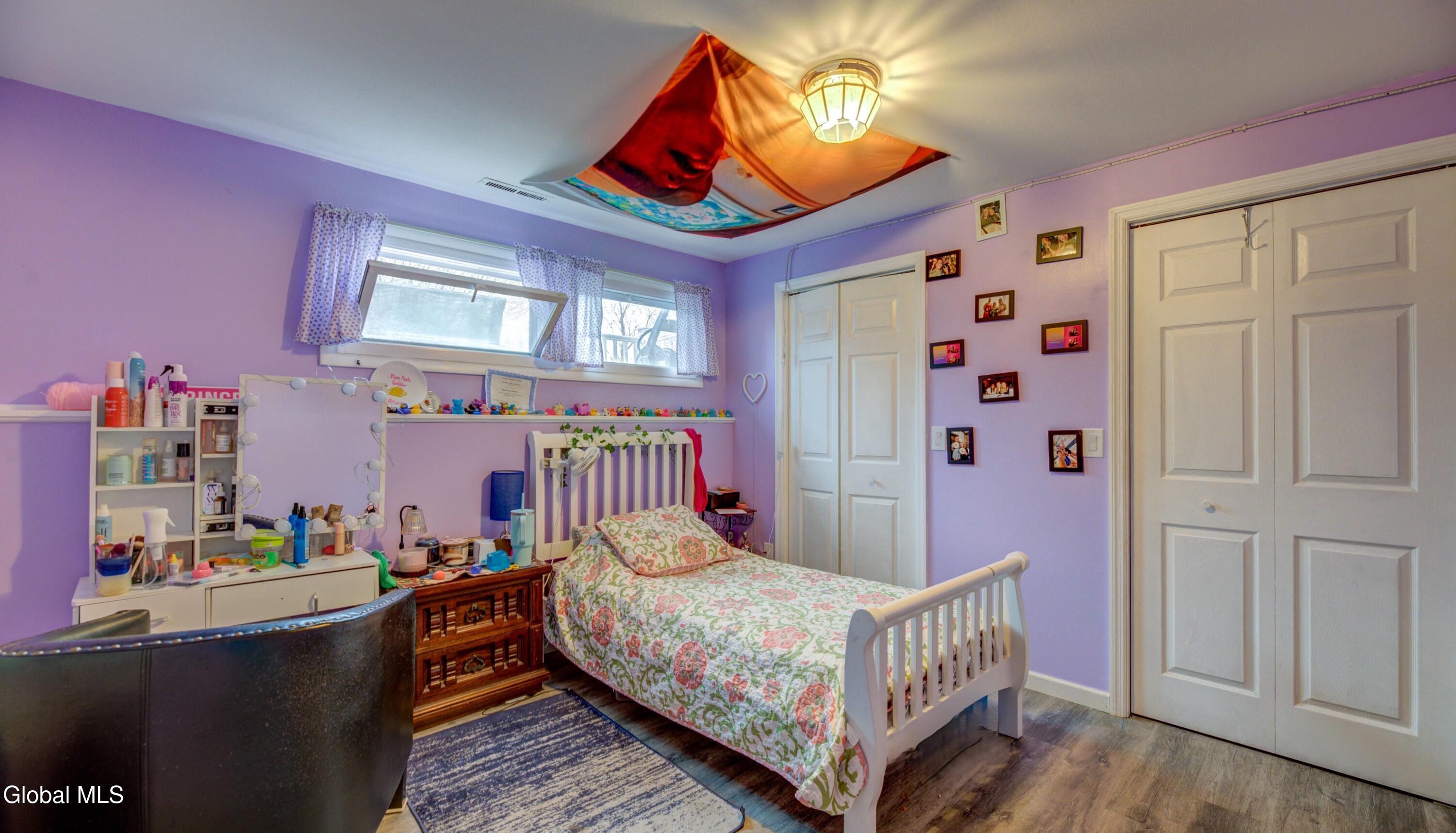 16 Vatrano Lane Loudonville NY 12211