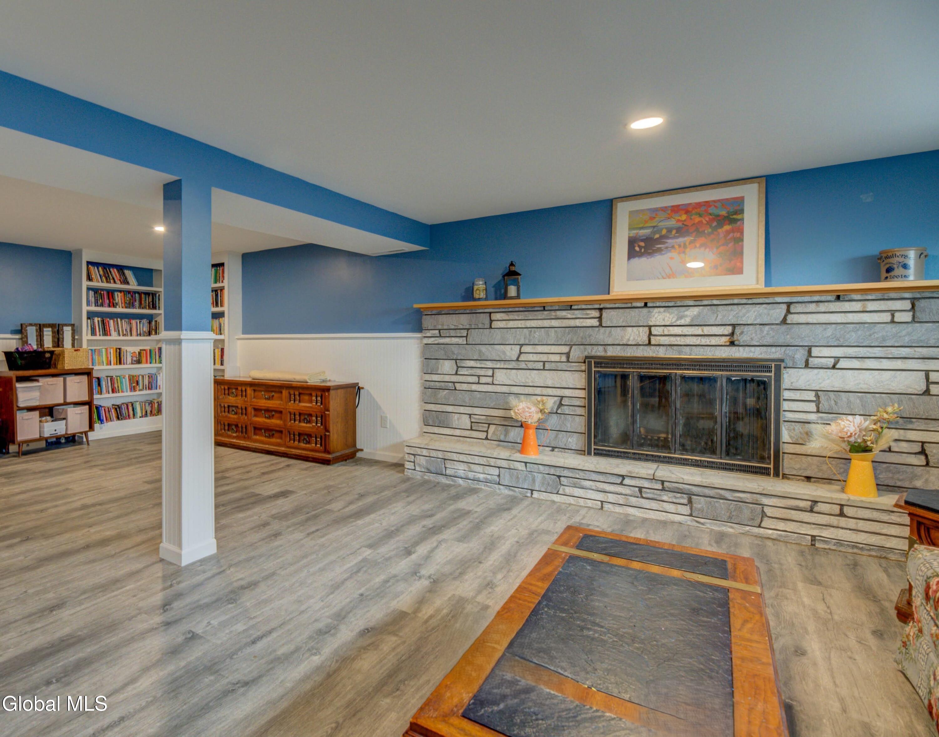 16 Vatrano Lane Loudonville NY 12211