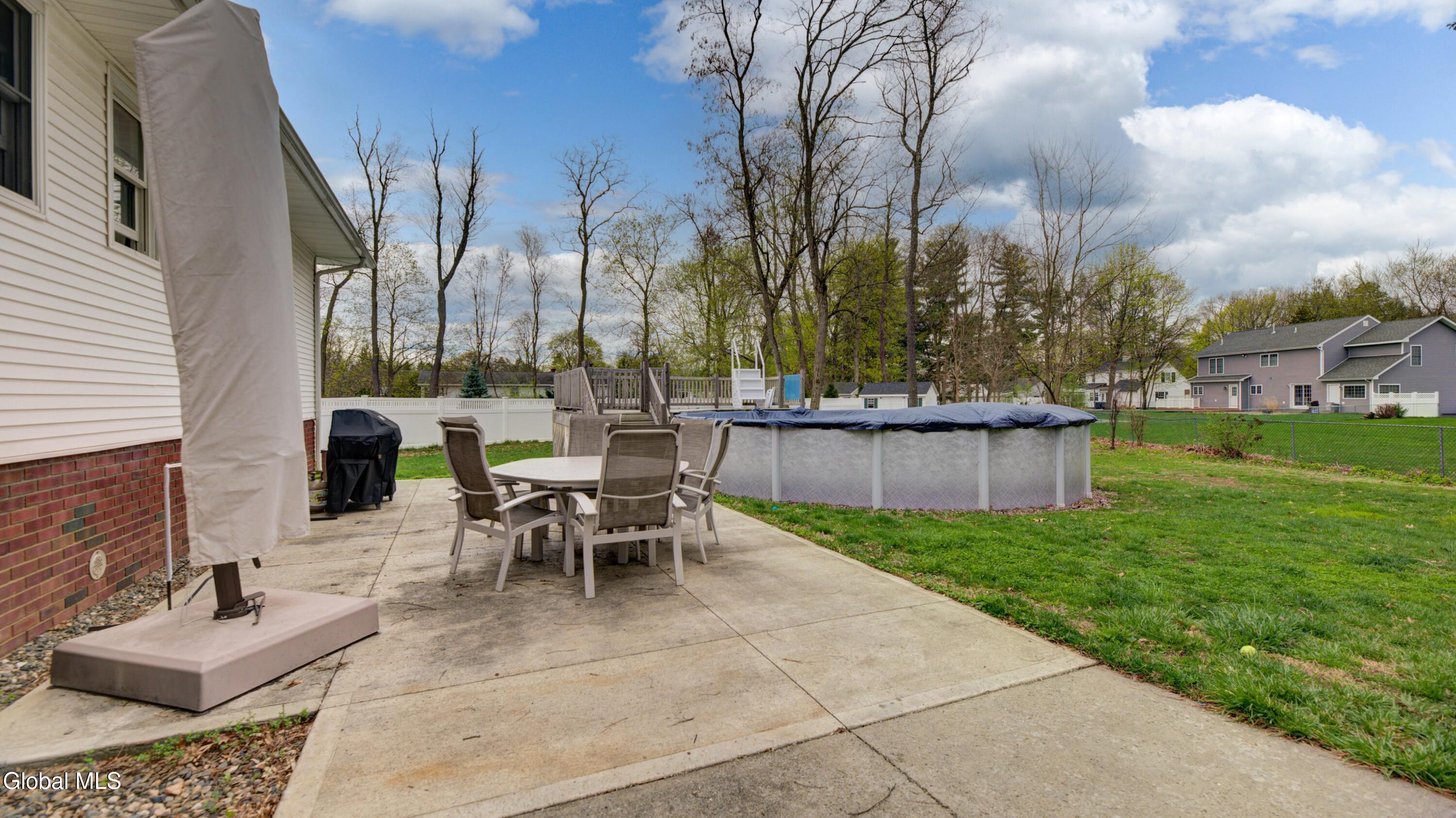 16 Vatrano Lane Loudonville NY 12211