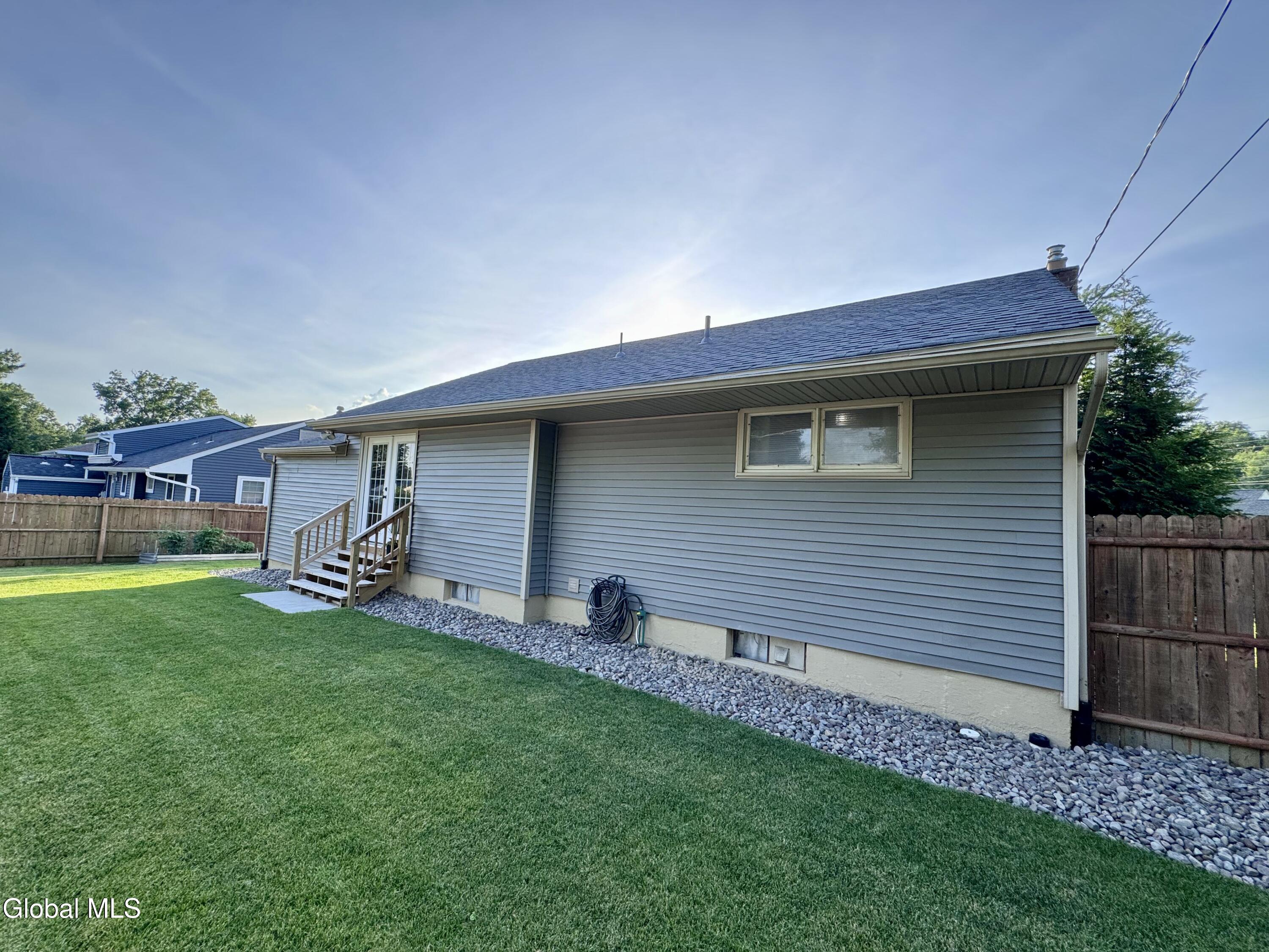34 Venus Drive Loudonville NY 12211