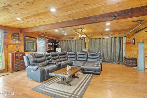 1371 Midline Road Amsterdam NY 12010