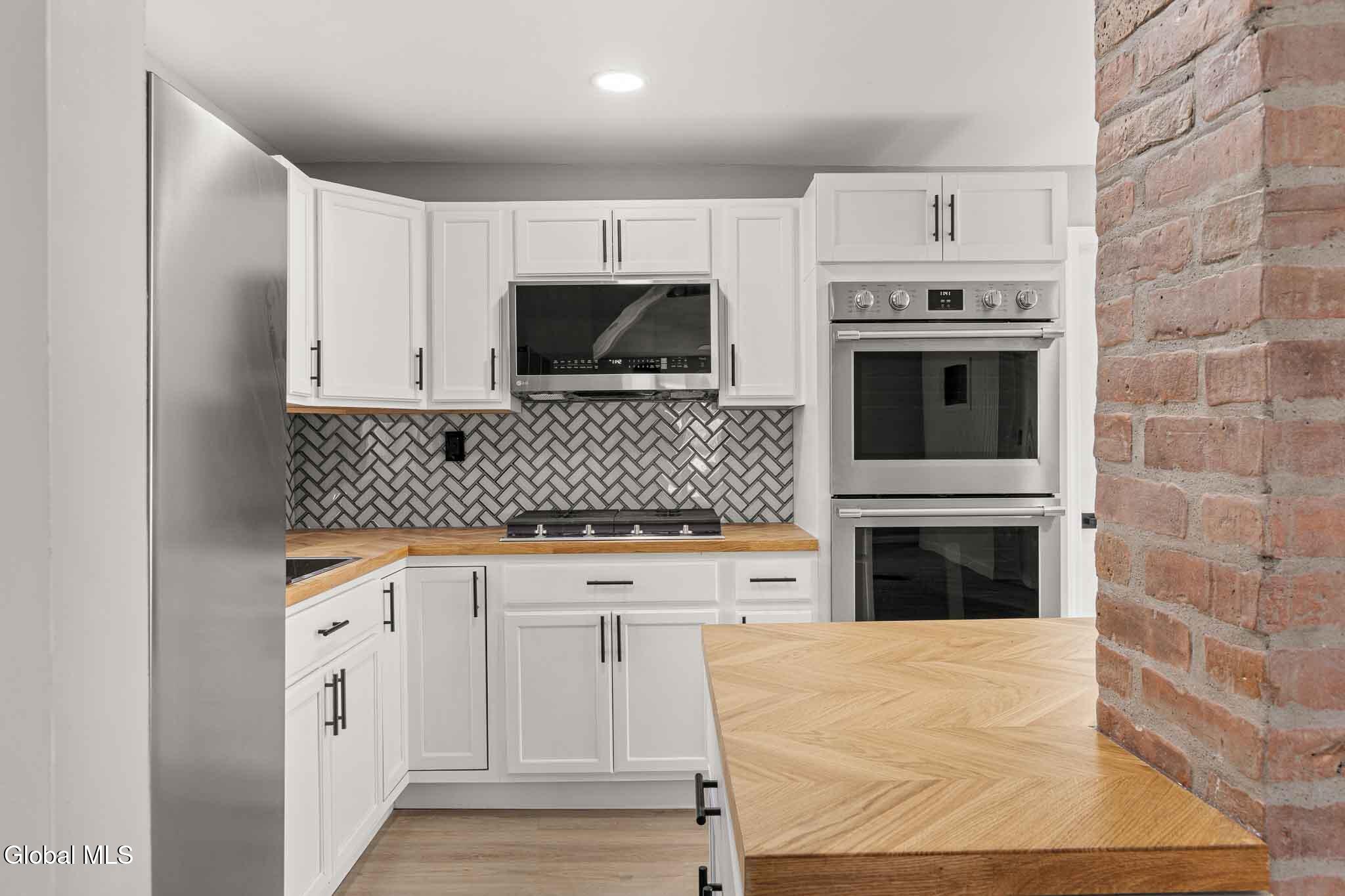 2961 Cottage Place Hudson NY 12534