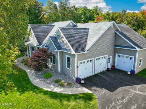 1027 Gideon Trace Scotia NY 12302