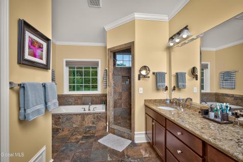 1027 Gideon Trace Scotia NY 12302