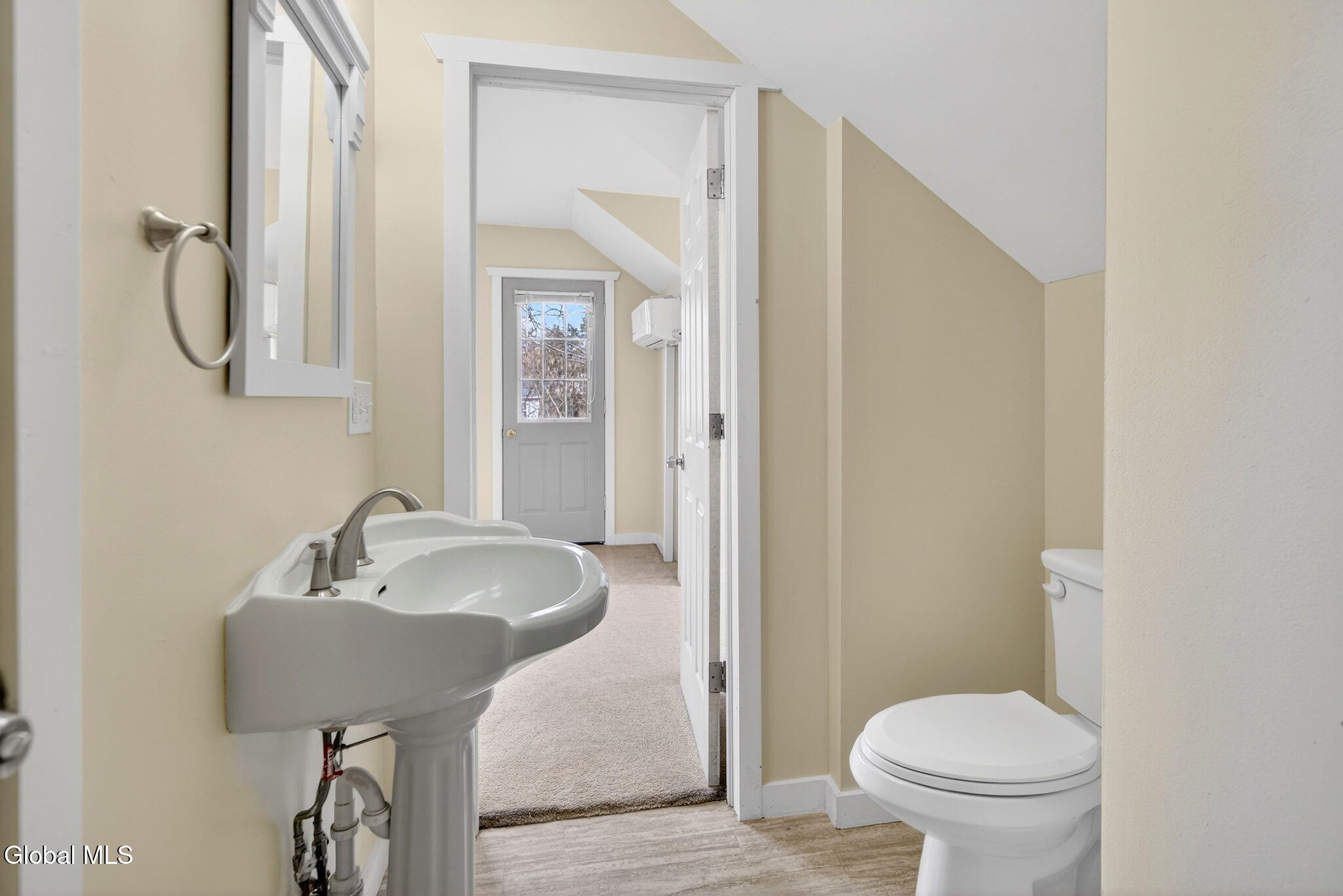 3 Newbury Street Rensselaer NY 12144