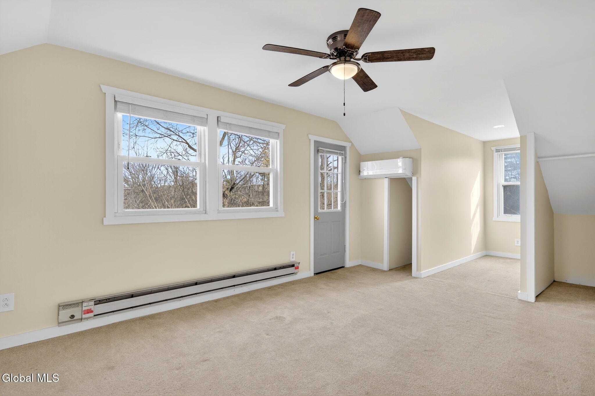 3 Newbury Street Rensselaer NY 12144