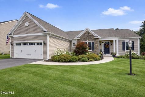 19 Berkeley Way Saratoga Springs NY 12866