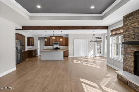 19 Berkeley Way Saratoga Springs NY 12866