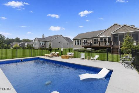 19 Berkeley Way Saratoga Springs NY 12866