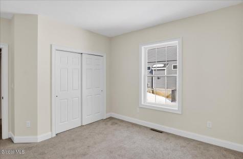 19 Berkeley Way Saratoga Springs NY 12866