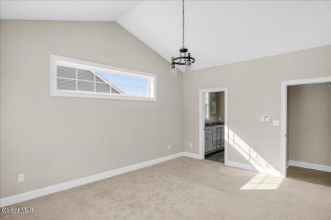 19 Berkeley Way Saratoga Springs NY 12866