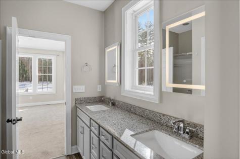 19 Berkeley Way Saratoga Springs NY 12866