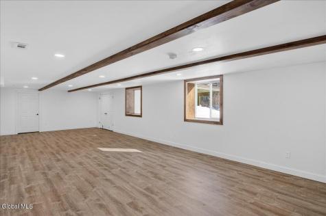 19 Berkeley Way Saratoga Springs NY 12866