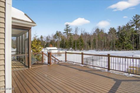 19 Berkeley Way Saratoga Springs NY 12866