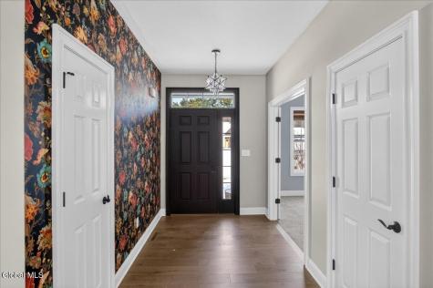 19 Berkeley Way Saratoga Springs NY 12866