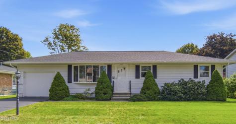 48 Wertman Lane Loudonville NY 12211