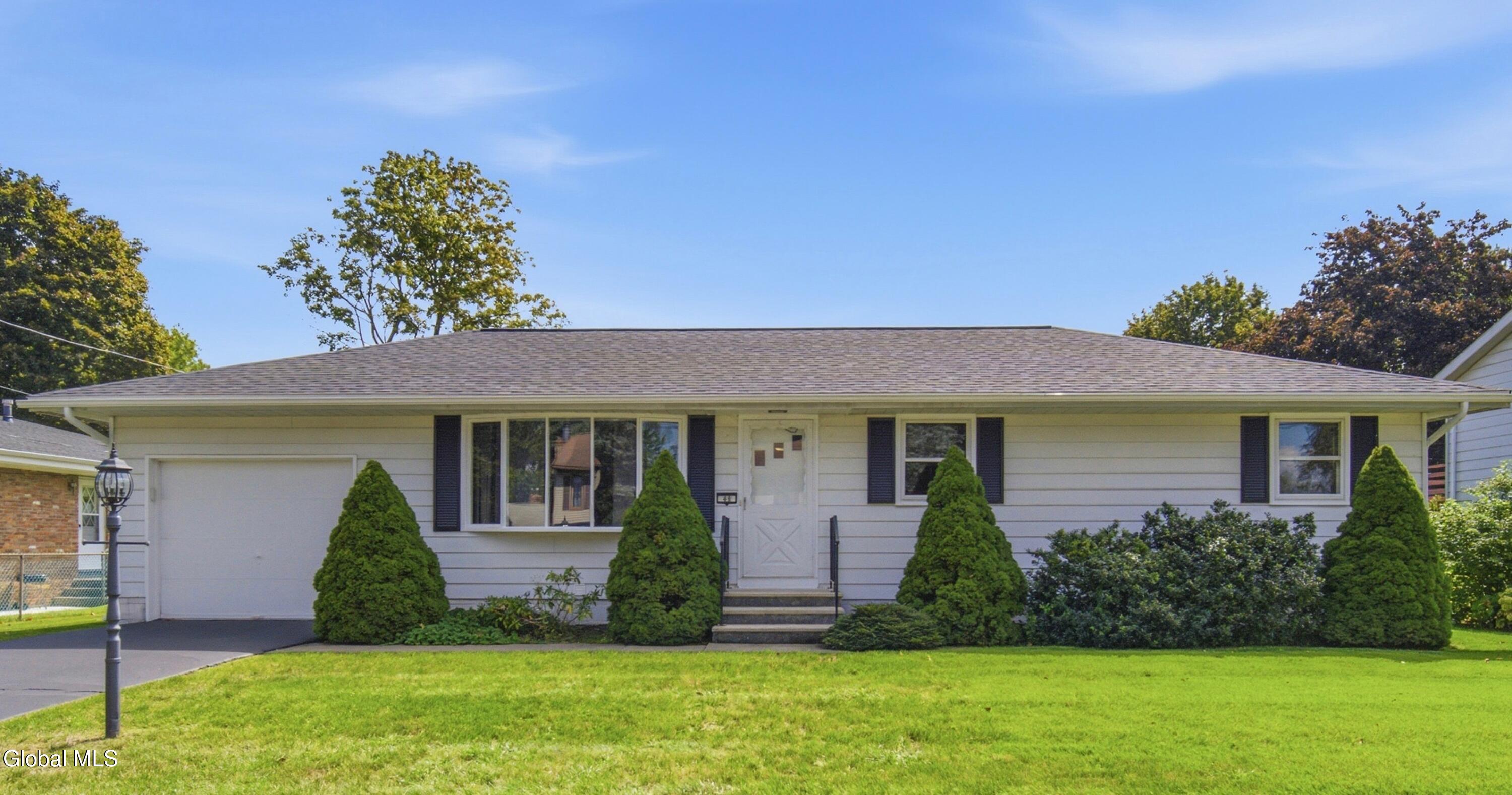 48 Wertman Lane Loudonville NY 12211