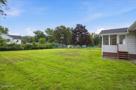 48 Wertman Lane Loudonville NY 12211