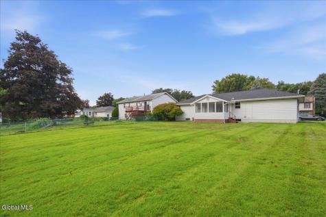 48 Wertman Lane Loudonville NY 12211