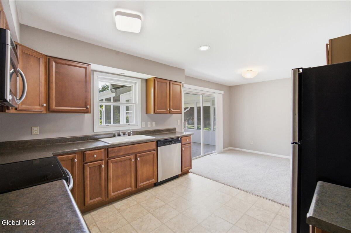 48 Wertman Lane Loudonville NY 12211