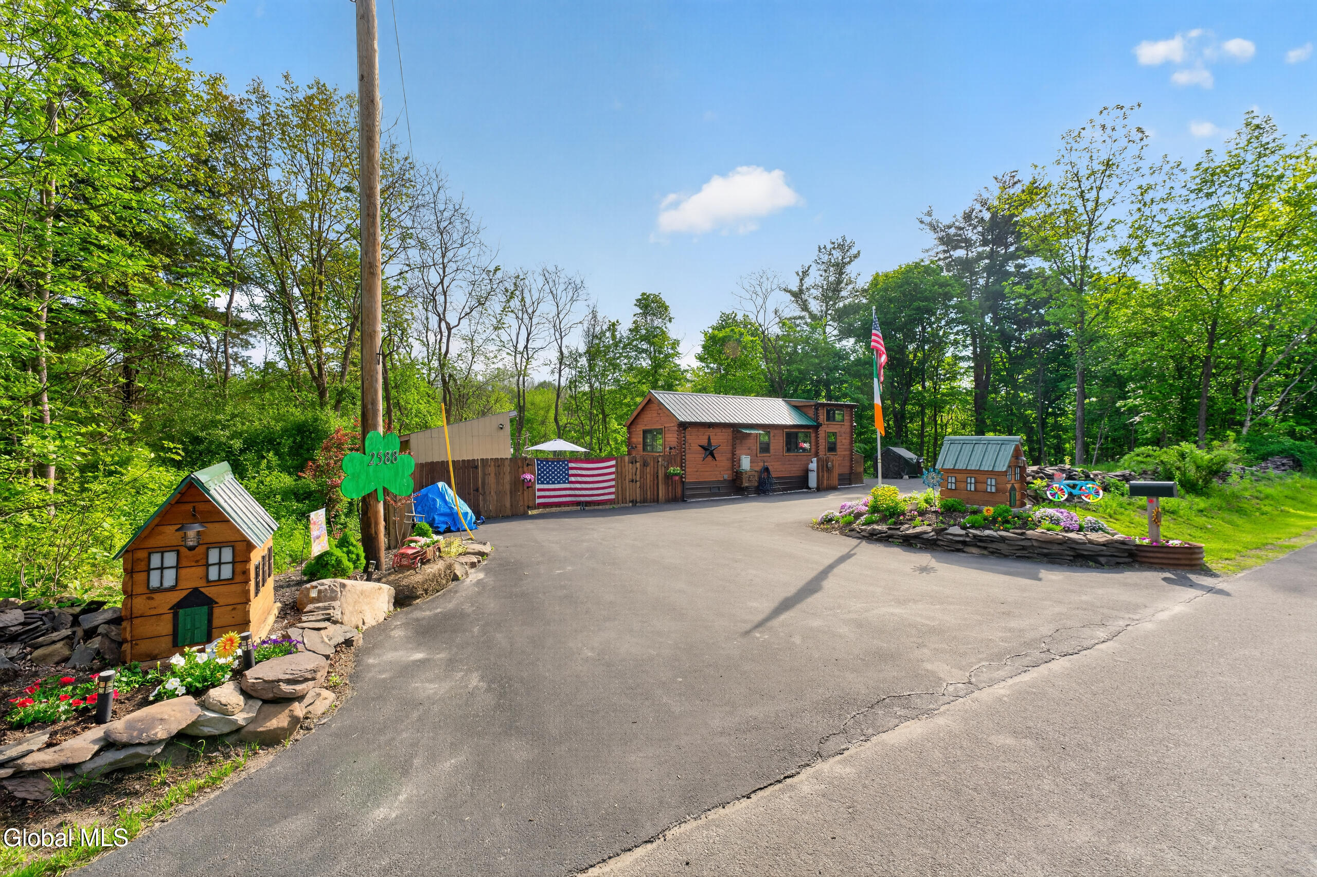 2588 New York 145 East Durham NY 12423