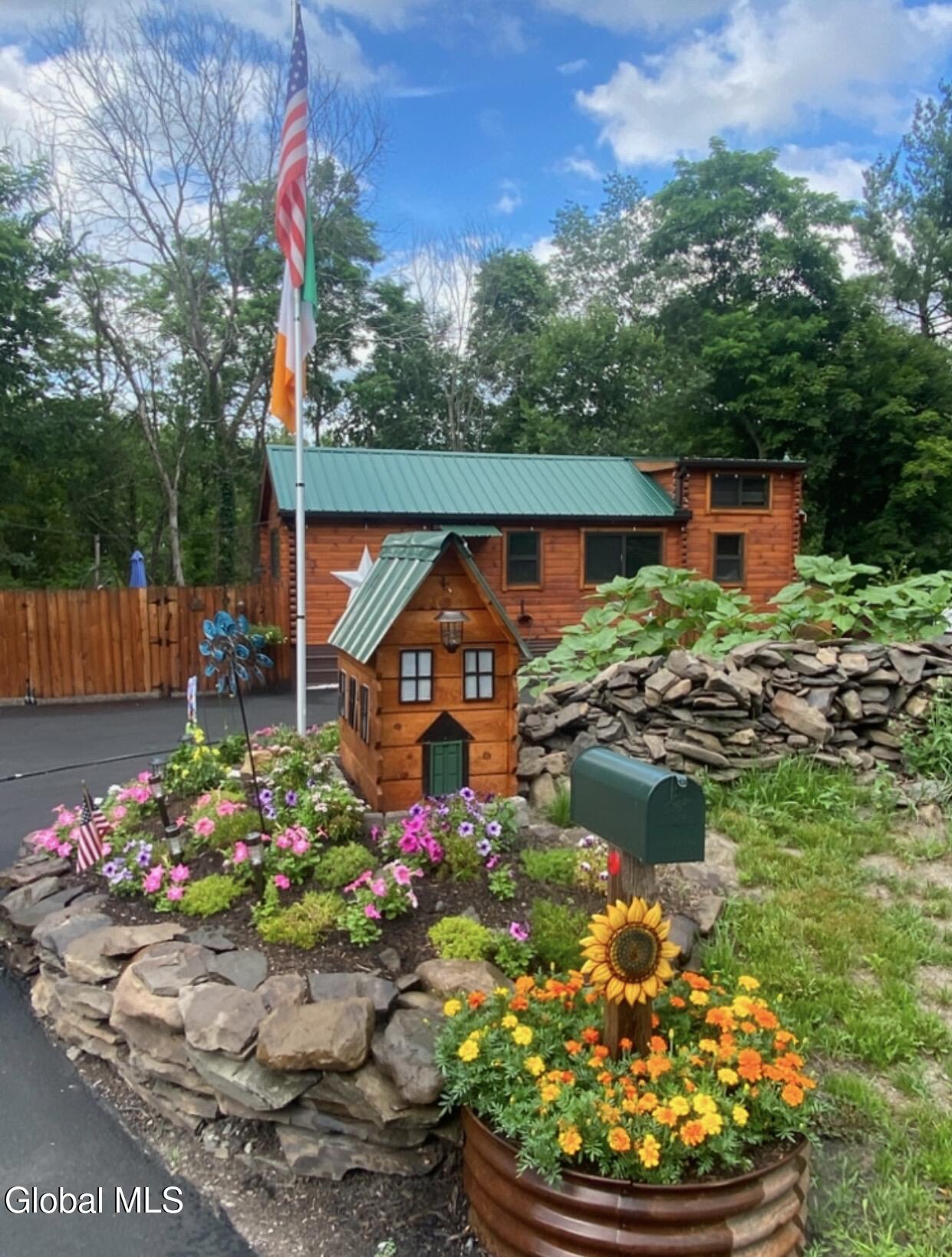 2588 New York 145 East Durham NY 12423