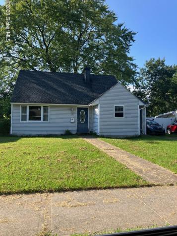13 Crestwood Court Albany NY 12208