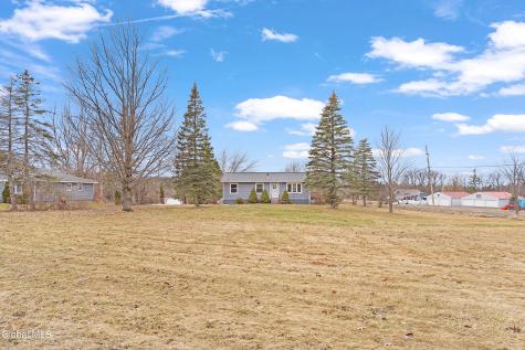 9 Reservoir Road Altamont NY 12009
