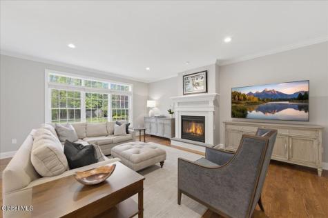 709 Waldens Pond Road Albany NY 12203