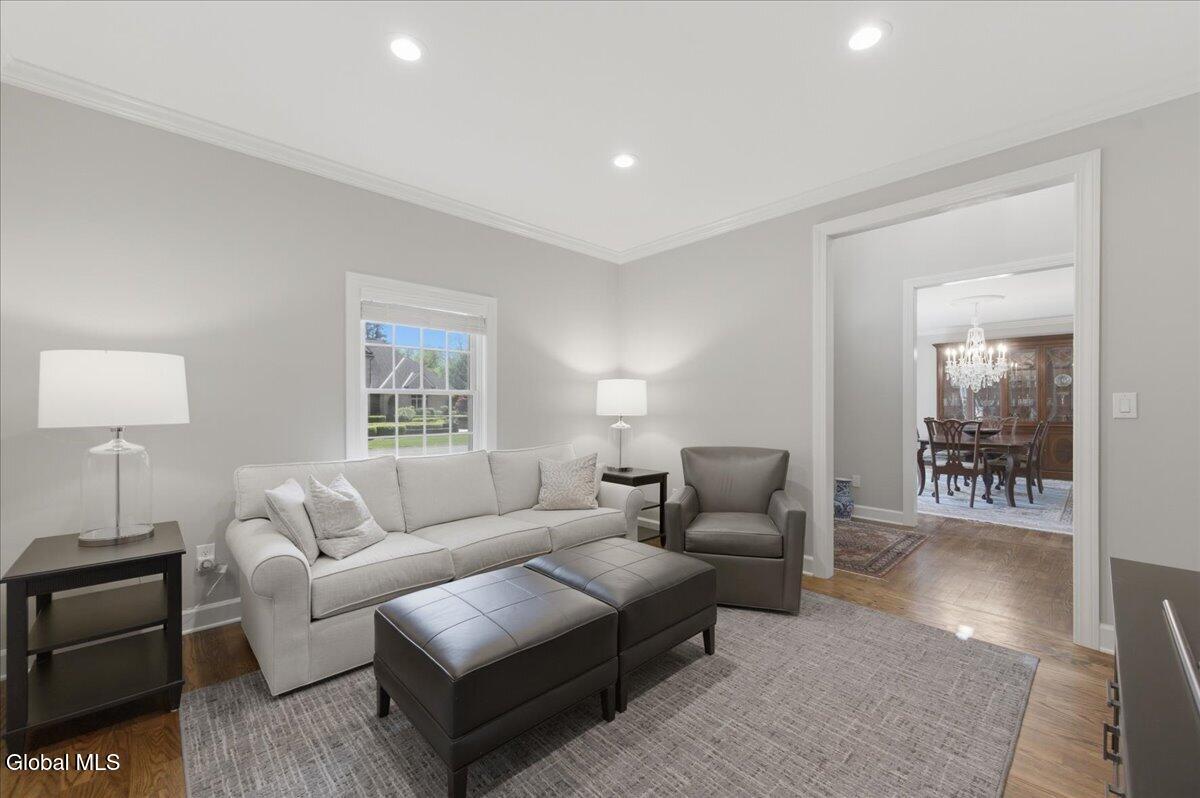 709 Waldens Pond Road Albany NY 12203