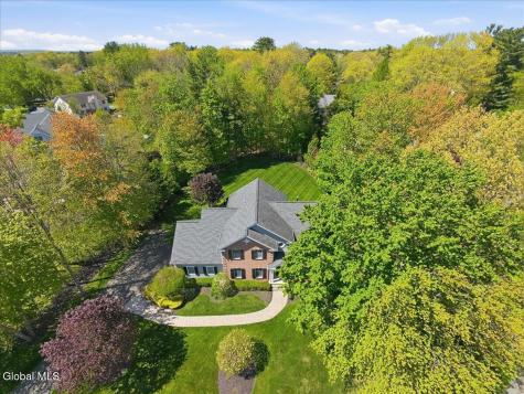 709 Waldens Pond Road Albany NY 12203