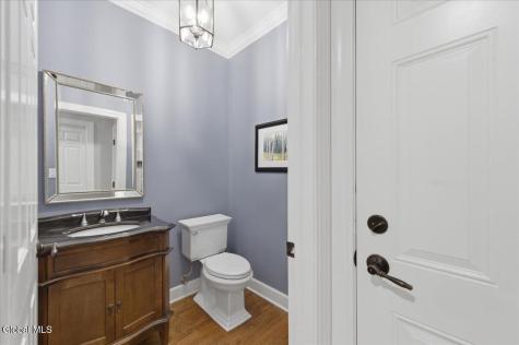 709 Waldens Pond Road Albany NY 12203