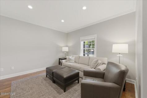 709 Waldens Pond Road Albany NY 12203