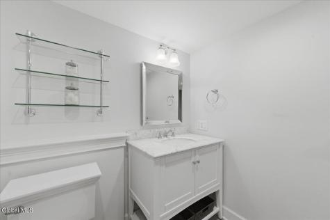 709 Waldens Pond Road Albany NY 12203