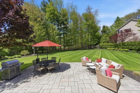 709 Waldens Pond Road Albany NY 12203